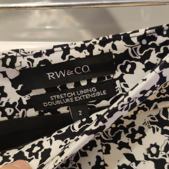 Black and White Floral Women's Skirt - Picture 2 of 5